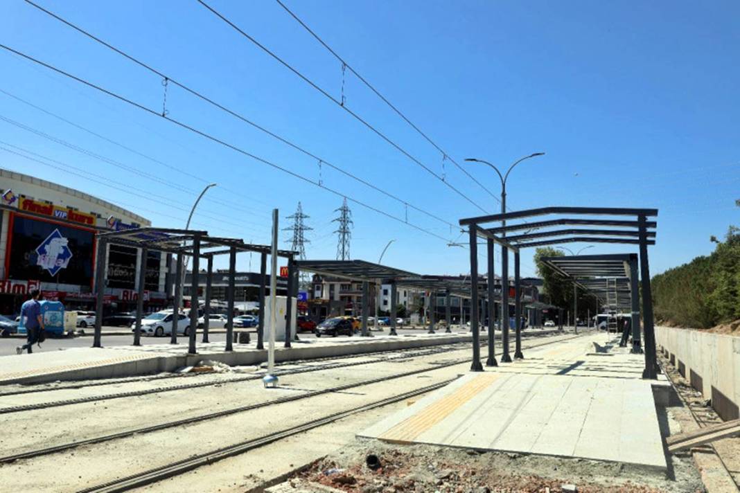 Raylar döşeniyor, şehir dönüşüyor! Kocaeli'ye dev tramvay projesi 10